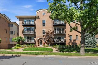 40 Brighton Way 1S, Clayton, MO 63105