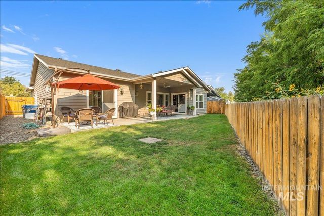 6204 W Edgewater Dr, Boise, ID 83709