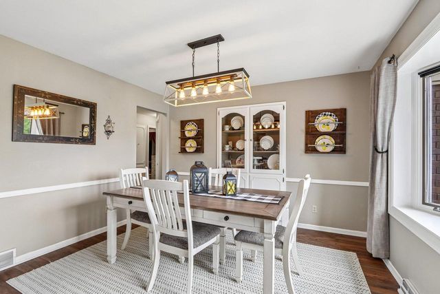 W182N8323 Georgetown DRIVE, Menomonee Falls, WI 53051
