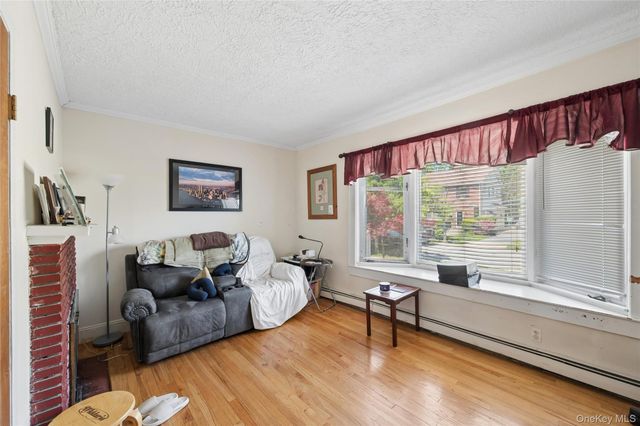 12 Clarkson Street, Malverne, NY 11565