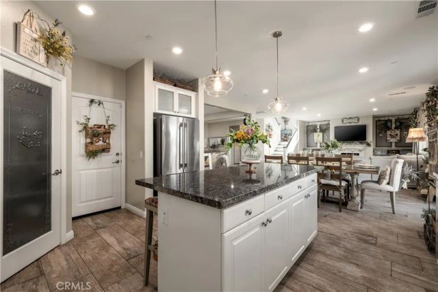 6877 Meander, Jurupa Valley, CA 91752