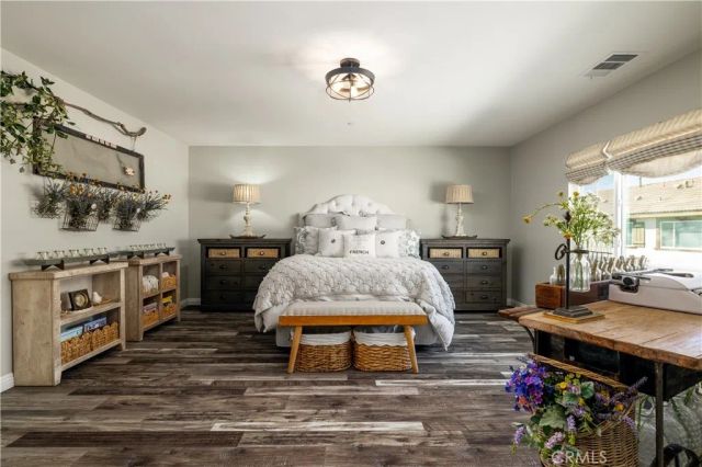 6877 Meander, Jurupa Valley, CA 91752