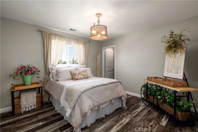 6877 Meander, Jurupa Valley, CA 91752