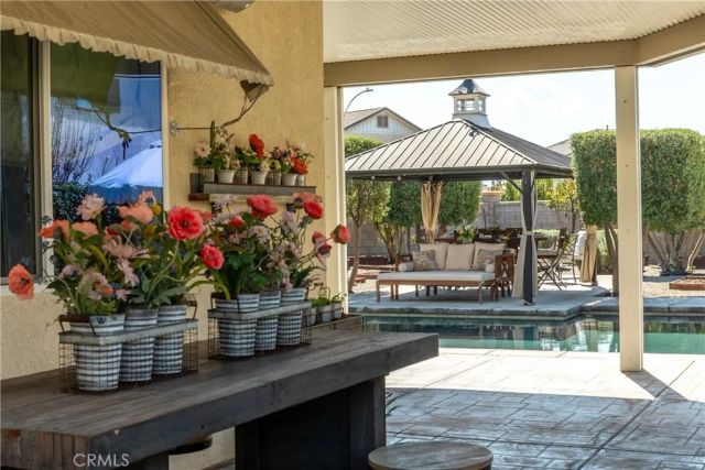 6877 Meander, Jurupa Valley, CA 91752