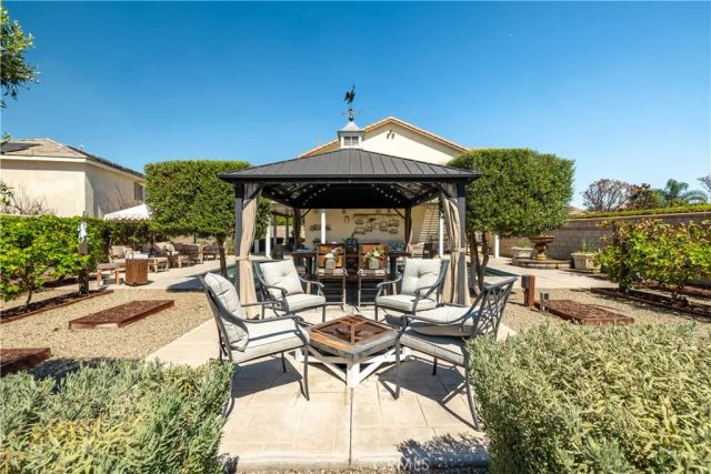 6877 Meander, Jurupa Valley, CA 91752