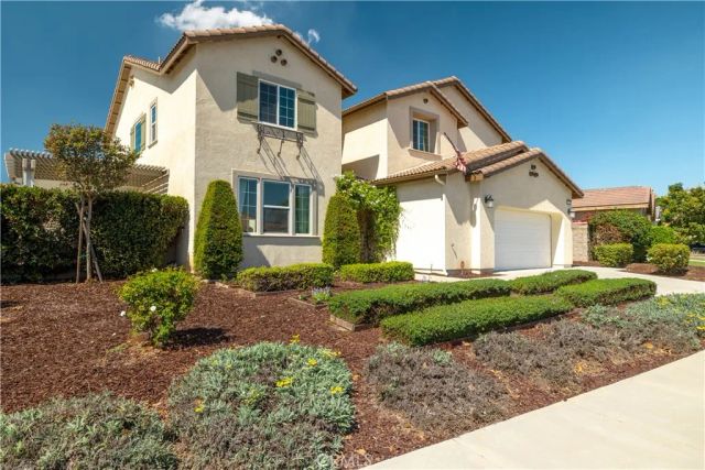 6877 Meander, Jurupa Valley, CA 91752