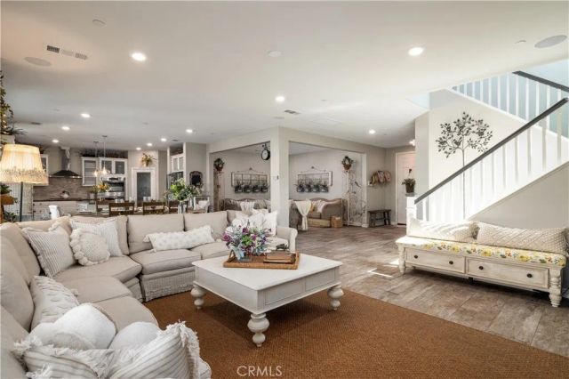 6877 Meander, Jurupa Valley, CA 91752