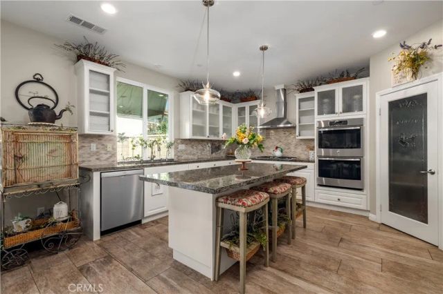 6877 Meander, Jurupa Valley, CA 91752