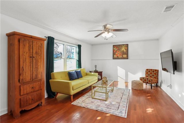 7521 High Drive, Prairie Village, KS 66208