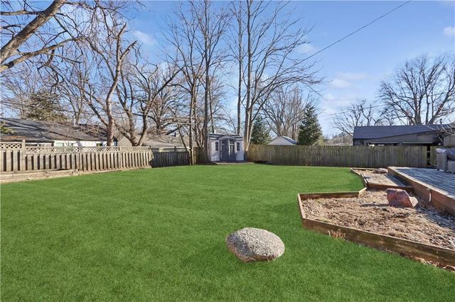 7521 High Drive, Prairie Village, KS 66208