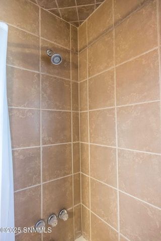 1925 Anderson Drive, Las Cruces, NM 88001