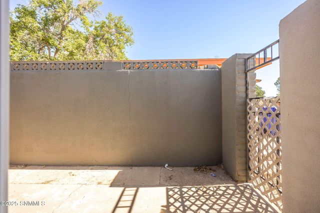 1925 Anderson Drive, Las Cruces, NM 88001