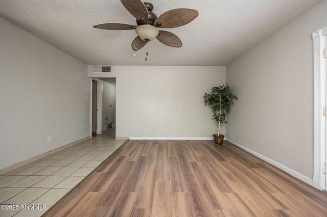 1925 Anderson Drive, Las Cruces, NM 88001