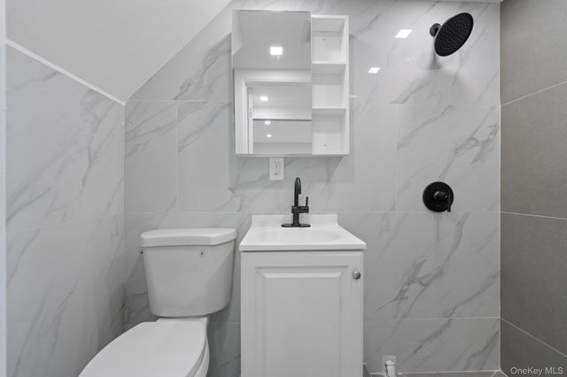 252 E 86th Street, Brooklyn, NY 11236