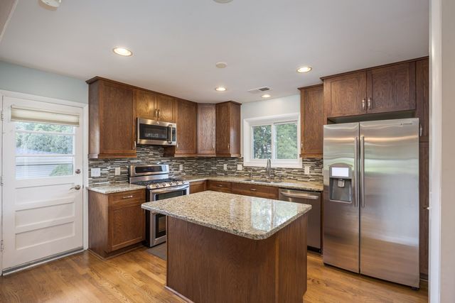 5235 Kincannon Dr, Nashville, TN 37220