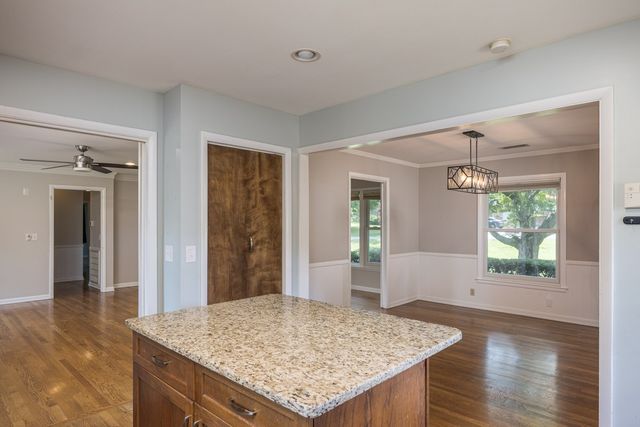 5235 Kincannon Dr, Nashville, TN 37220