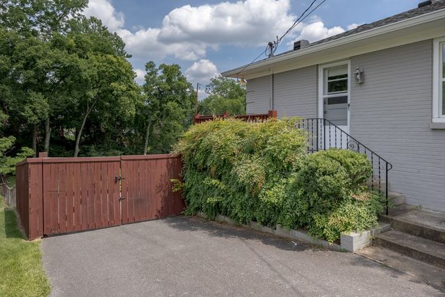 5235 Kincannon Dr, Nashville, TN 37220