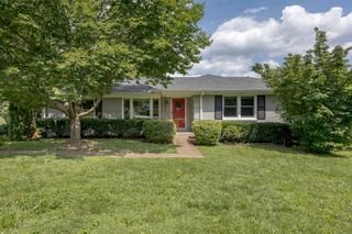 5235 Kincannon Dr, Nashville, TN 37220