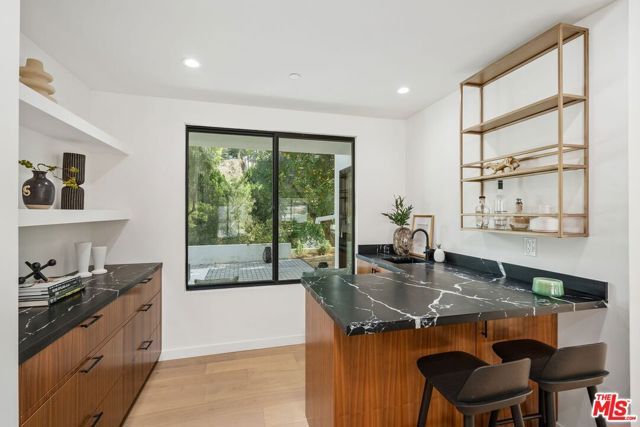 4545 Balboa Avenue, Encino (los Angeles), CA 91316