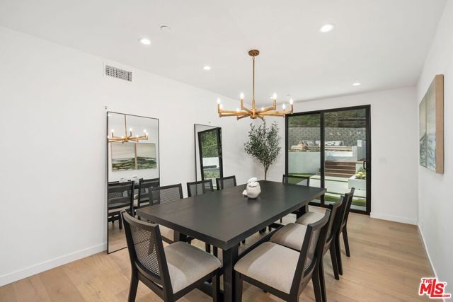 4545 Balboa Avenue, Encino (los Angeles), CA 91316