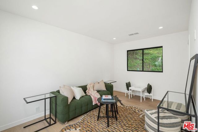 4545 Balboa Avenue, Encino (los Angeles), CA 91316