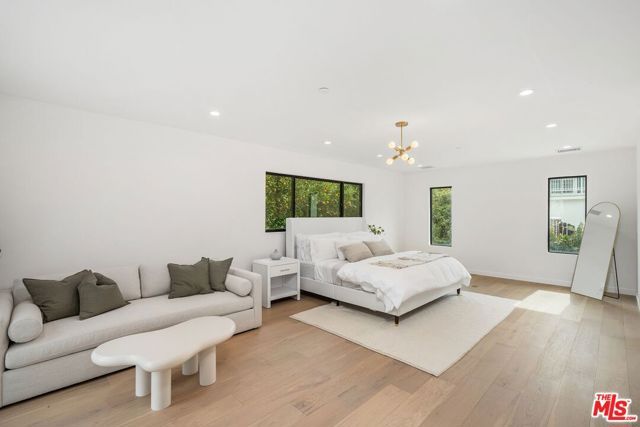 4545 Balboa Avenue, Encino (los Angeles), CA 91316
