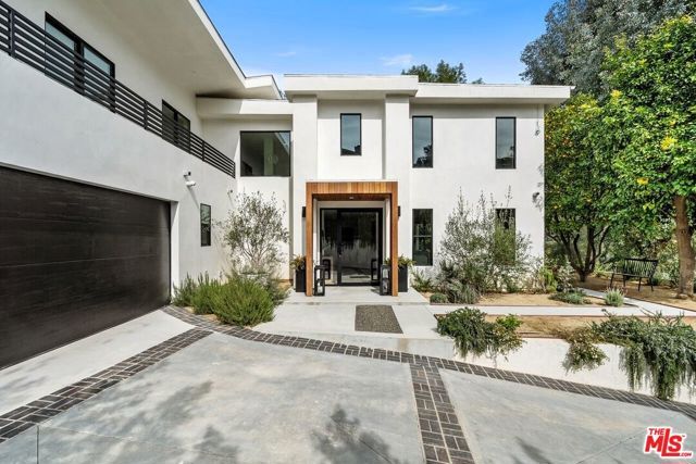 4545 Balboa Avenue, Encino (los Angeles), CA 91316