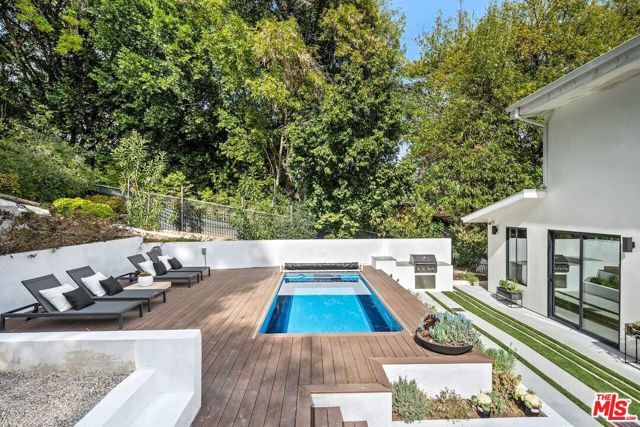 4545 Balboa Avenue, Encino (los Angeles), CA 91316