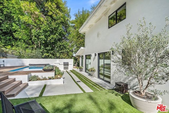 4545 Balboa Avenue, Encino (los Angeles), CA 91316