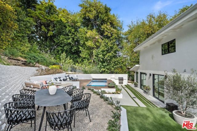 4545 Balboa Avenue, Encino (los Angeles), CA 91316
