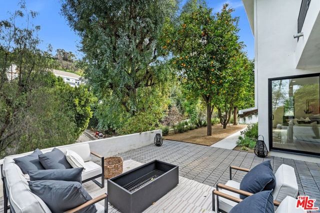 4545 Balboa Avenue, Encino (los Angeles), CA 91316