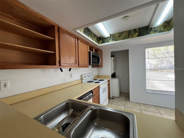 5112 GAINSVILLE DRIVE, Temple Terrace, FL 33617