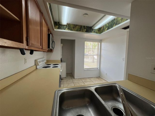 5112 GAINSVILLE DRIVE, Temple Terrace, FL 33617