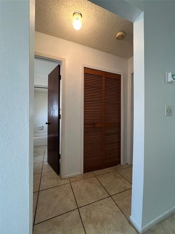 5112 GAINSVILLE DRIVE, Temple Terrace, FL 33617