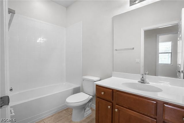 2303 SW 21st TER, Cape Coral, FL 33991