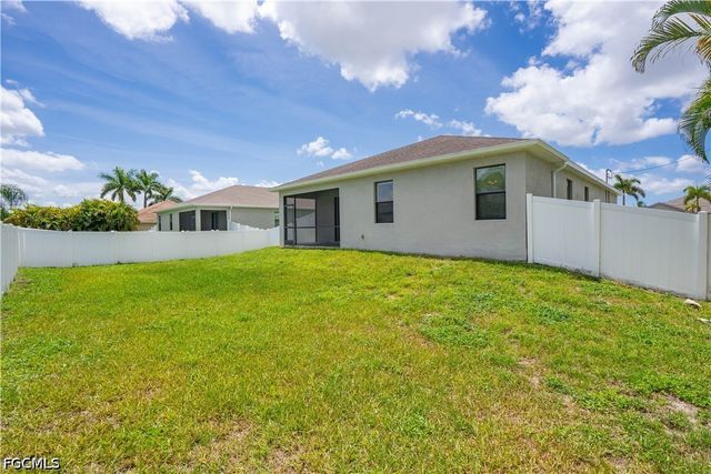 2303 SW 21st TER, Cape Coral, FL 33991