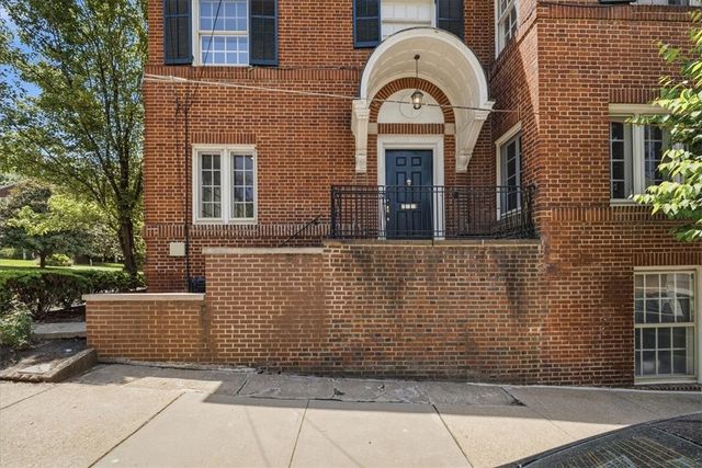 5445 Fifth Avenue, Shadyside, PA 15232