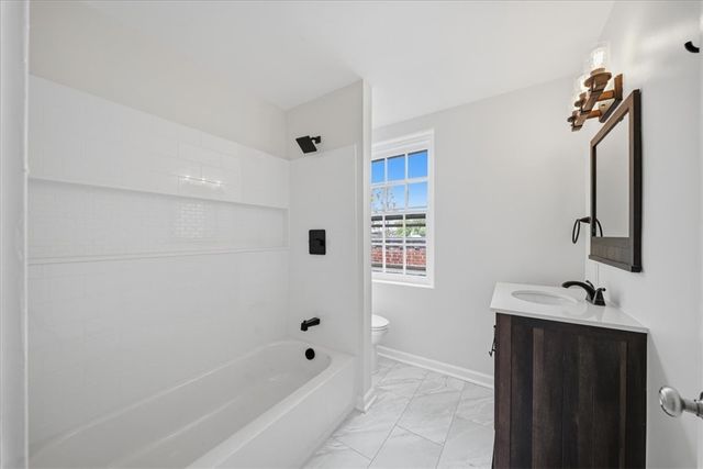 5445 Fifth Avenue, Shadyside, PA 15232