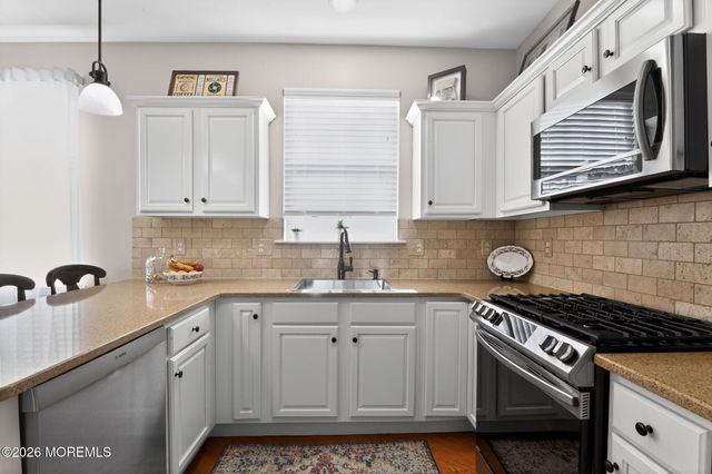 84 Briarwood Drive, Little Egg Harbor, NJ 08087