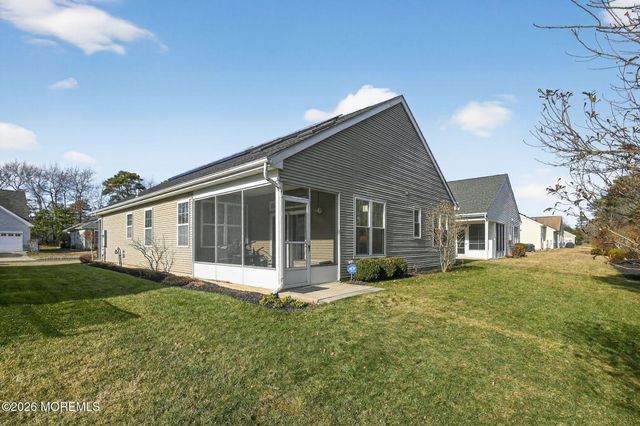 84 Briarwood Drive, Little Egg Harbor, NJ 08087