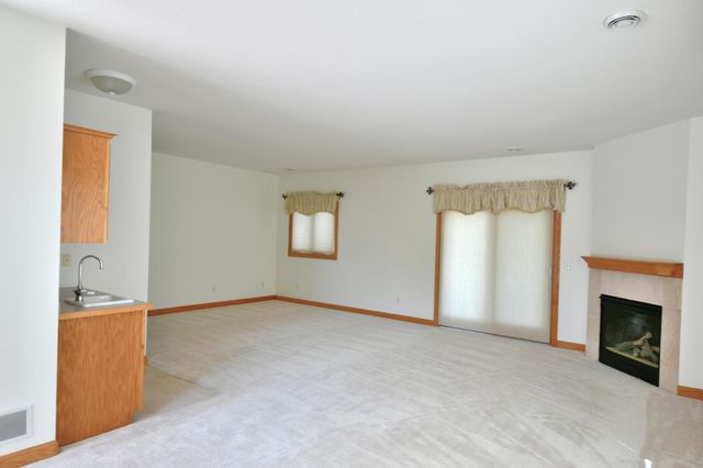 530 Lakeside Bay Drive S, Bayport, MN 55003