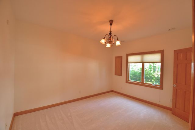 530 Lakeside Bay Drive S, Bayport, MN 55003