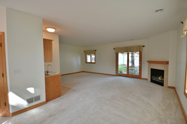 530 Lakeside Bay Drive S, Bayport, MN 55003