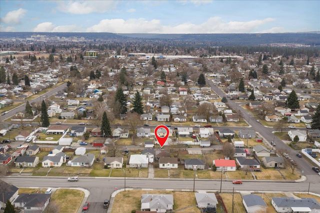 2307 W Rowan Ave, Spokane, WA 99205