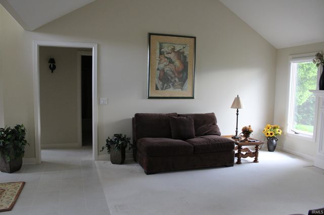 13515 Tamiami Trail, Fort Wayne, IN 46845