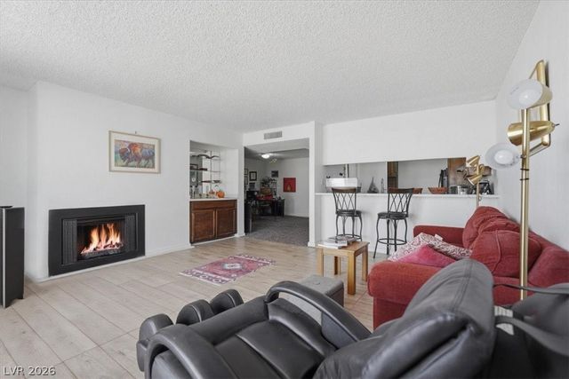 745 North RoyalCrest Circle 115, Las Vegas, NV 89169