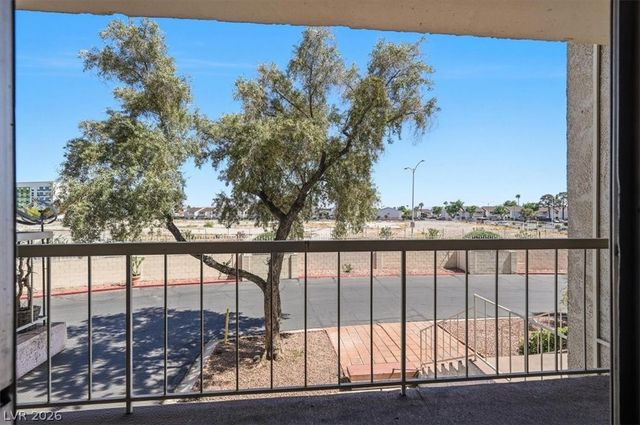 745 North RoyalCrest Circle 115, Las Vegas, NV 89169