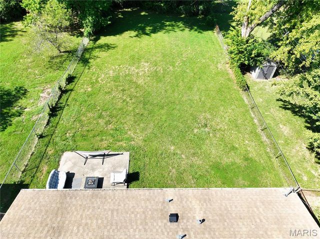 5 Delord Avenue, Maryland Heights, MO 63043