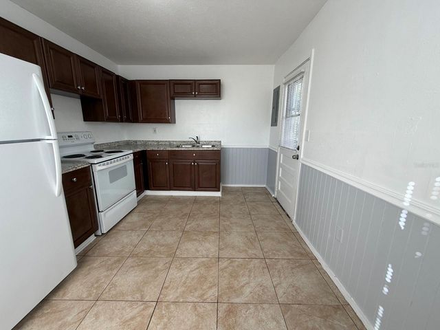 211 W BELLA VISTA STREET, Lakeland, FL 33805