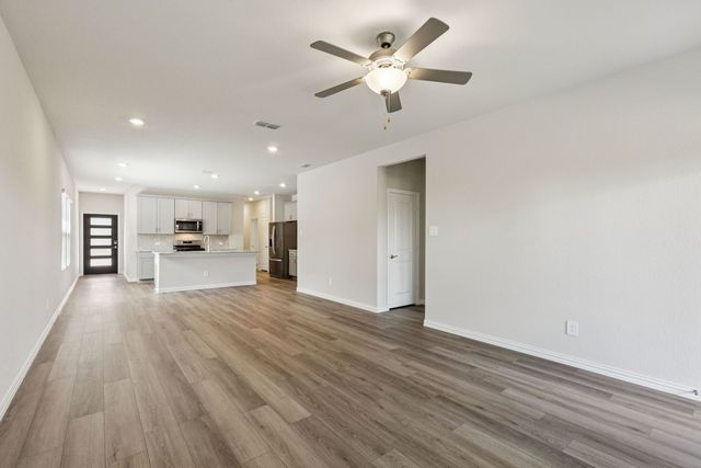606 Travine Drive, Princeton, TX 75071